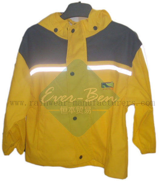 China PU reflective waterproof jacket factory
